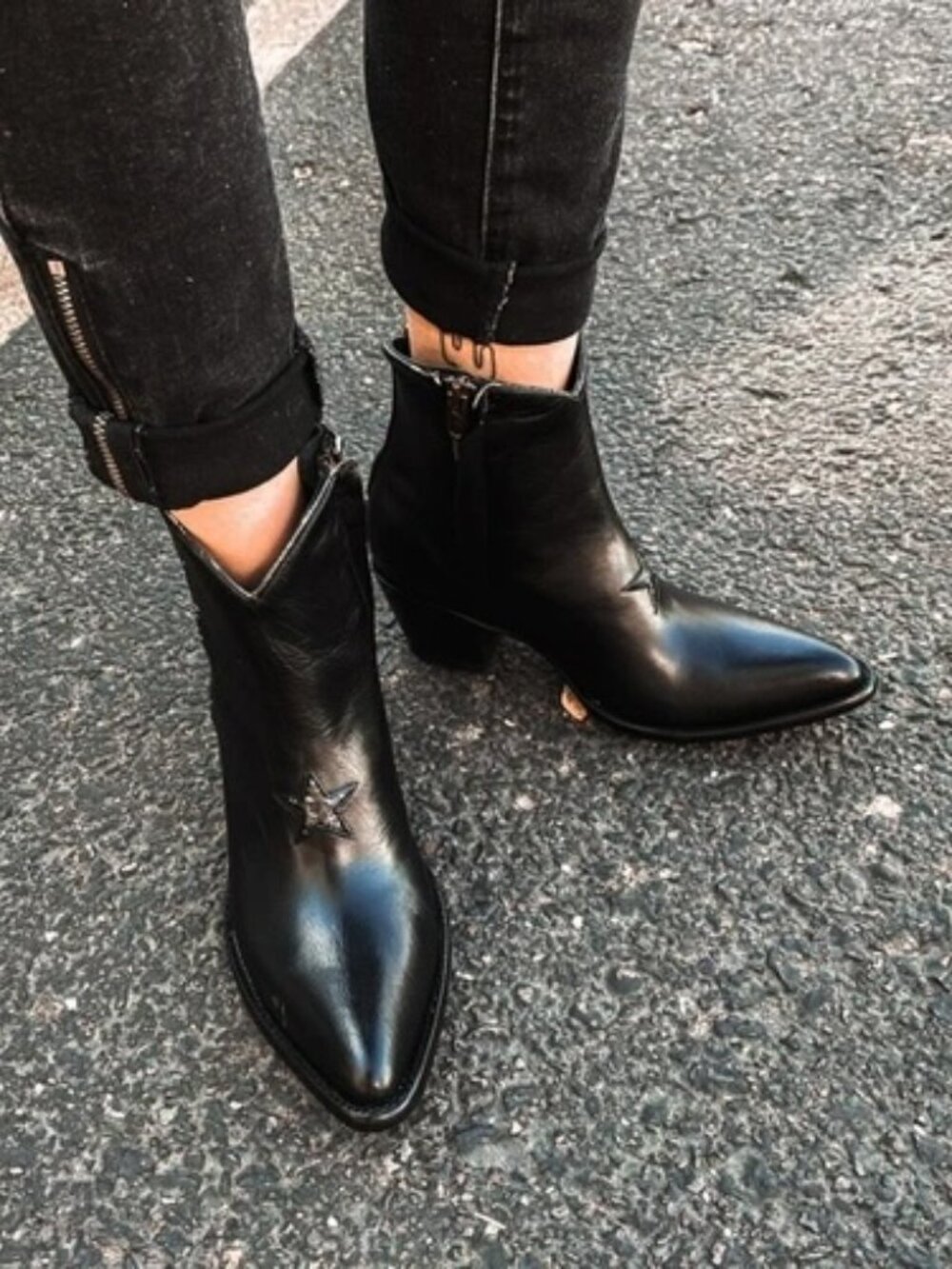 Old Gringo Mexicana Star Black 6" Ankle Boot
